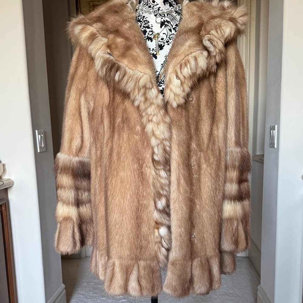 Luxurious Tan mink Fur Coat marten trimmed sleeves